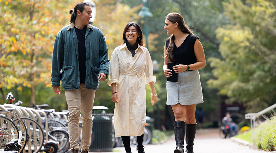 Photo of MBDS students walking on Penn campus