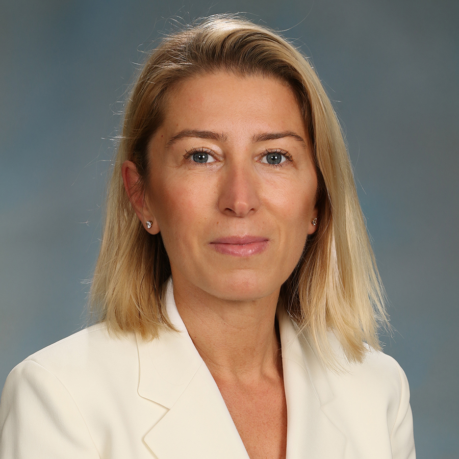 Photo of Nazli Bhatia